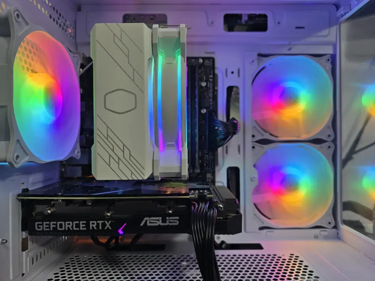 게이밍본체 (I7 8700 RTX 3060TI 8G)